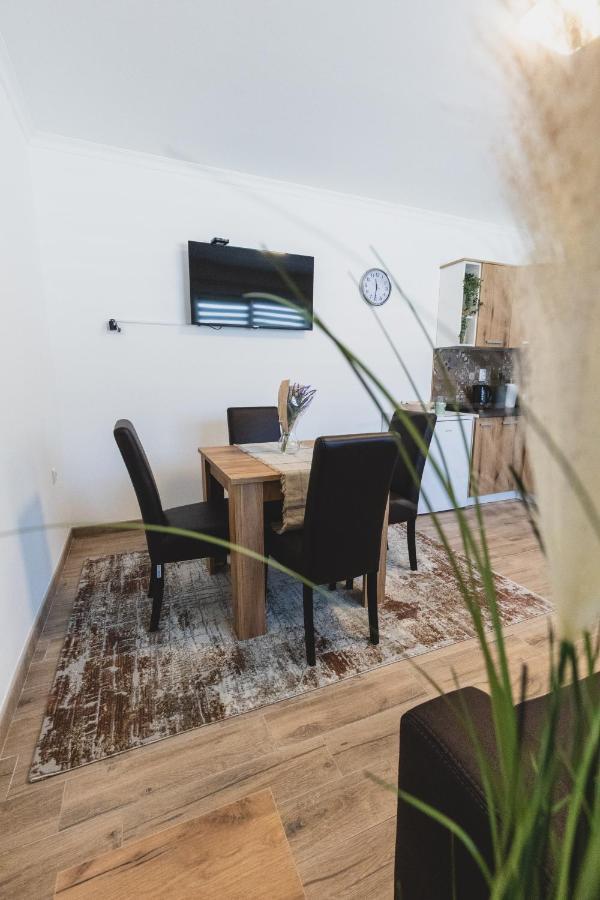Alfa Apartmani Subotica Exterior photo